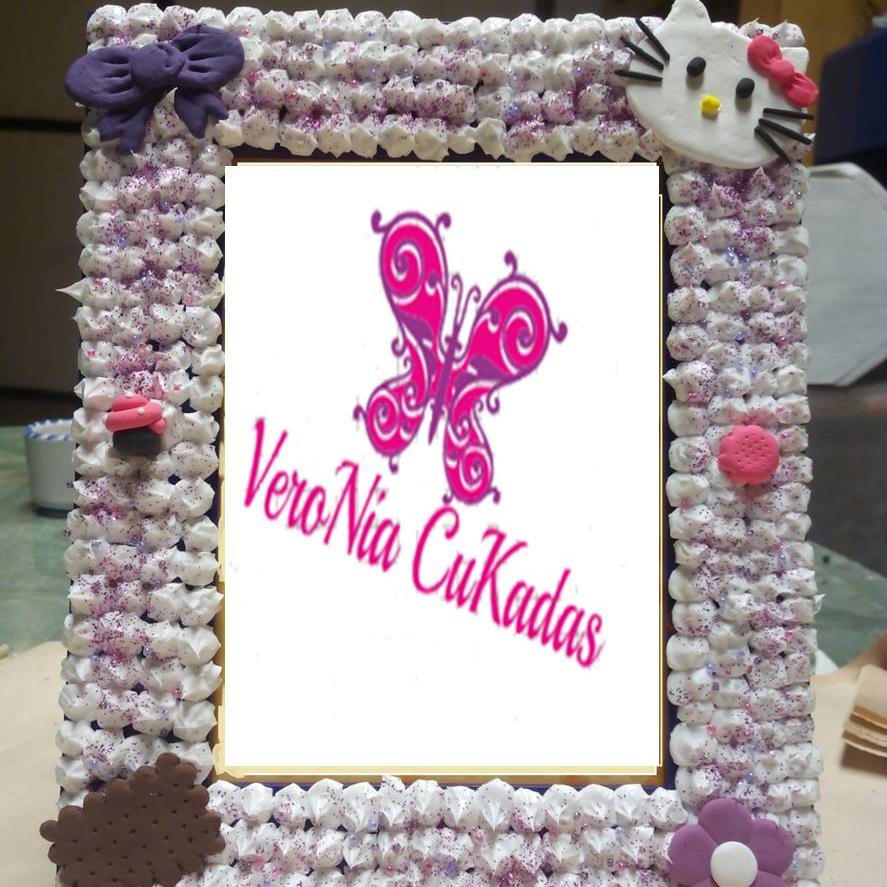 DECORAMOS MARCOS DE FOTOS, CAJITAS DE MADERA Y VARIOS. TAMBIEN HACEMOS DETALLES PARA BODAS, BAUTIZOS Y COMUNIONES.