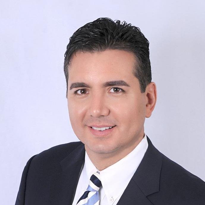 OngaroLawOffice's profile picture. Abogado de Inmigracion y Defensor de Derechos Civiles.  Aqui Le Damos La Mano en su idioma.