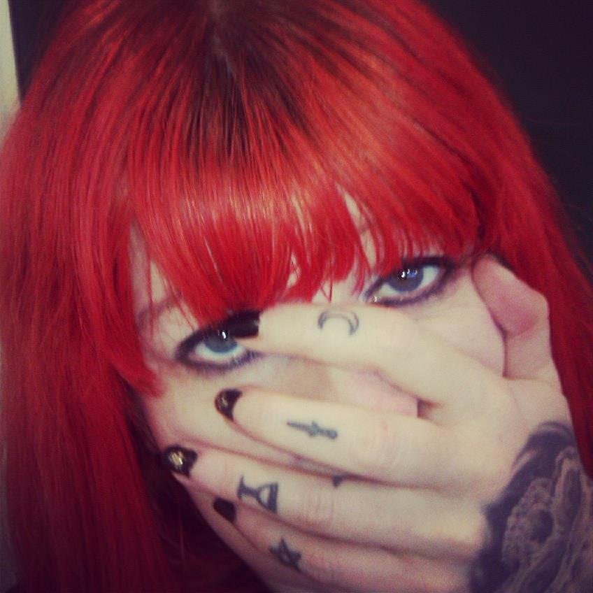 Goth Girls' Detective Club: flame haired tattooed love goddess, horror blogger, whiskey drinker