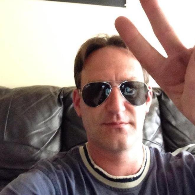 artfuldodger1's profile picture. geezer with a brain..........