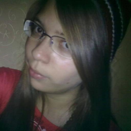 Soy una chica buena onda, me gusta la música Rap y el Anime.. Me vale mierda las opiniones de los demás ya que uno no vive de ellos.. Así que solo se tu mismo!!