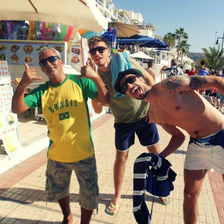 ValentinoButi's profile picture. @inter - Interista puro.
La vita ll'è troppo breve per bere... un vinello cattivo!!