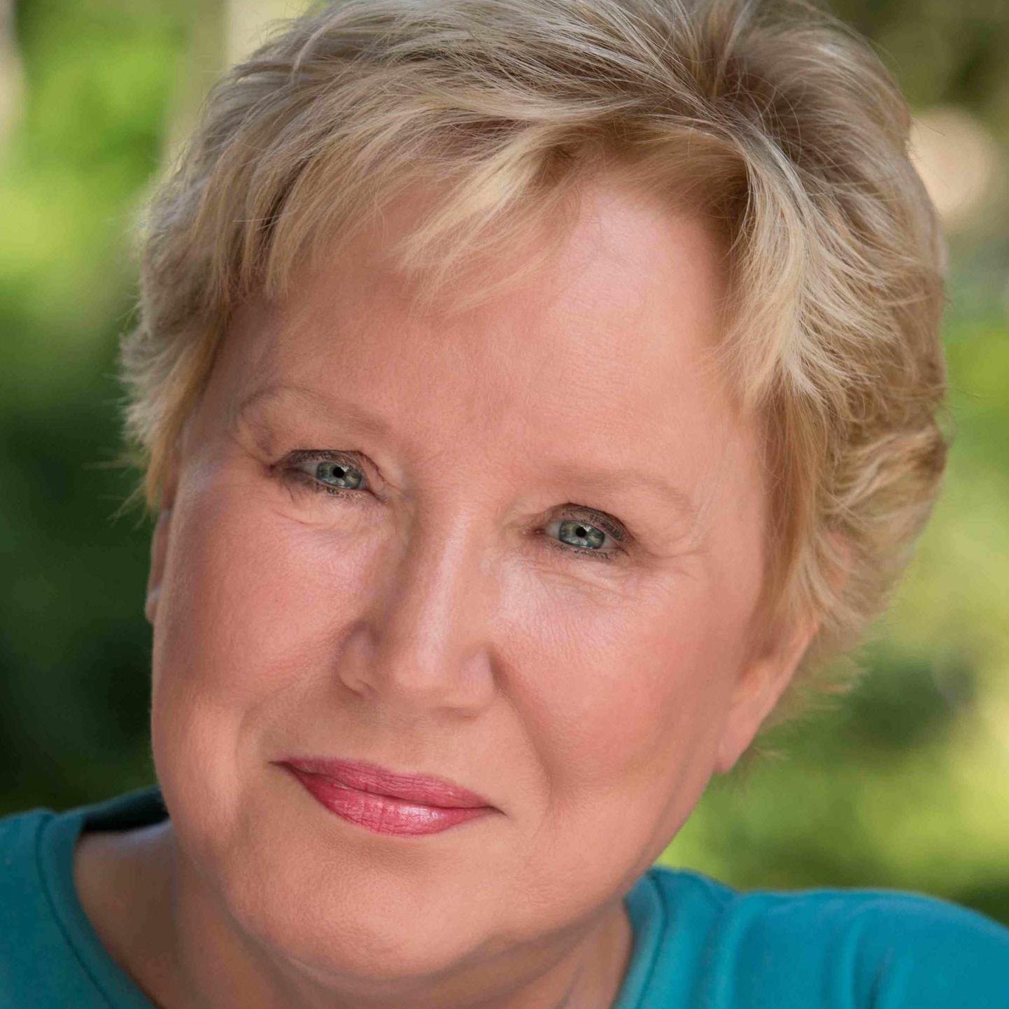 Diane Howard, Ph.D. , a former Performance Communication Professor, is an author, journalist, publicist. See https://t.co/MkoF293cru, https://t.co/P4kYj7z9Kj…