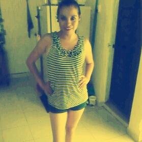 soy alegre, amiguera, y muy buena onda y sobre tdo soy super feliz