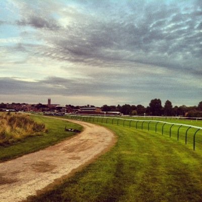 Midland Racing brings you the latest reports, previews and commentaries from central British Horse Racing. Hosted by aspiring commentator @95_reynolds.