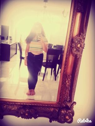אף אחד לא מושלם.. אבל אני ? לא כולם♡
קח נשימה ותעקוב נשמה..♡
ירד לי עוקב? יואו איזה קטע גם לך..
תעקוב ..מחזירה..
תשחק אותה בלש ותתחיל לעקוב...