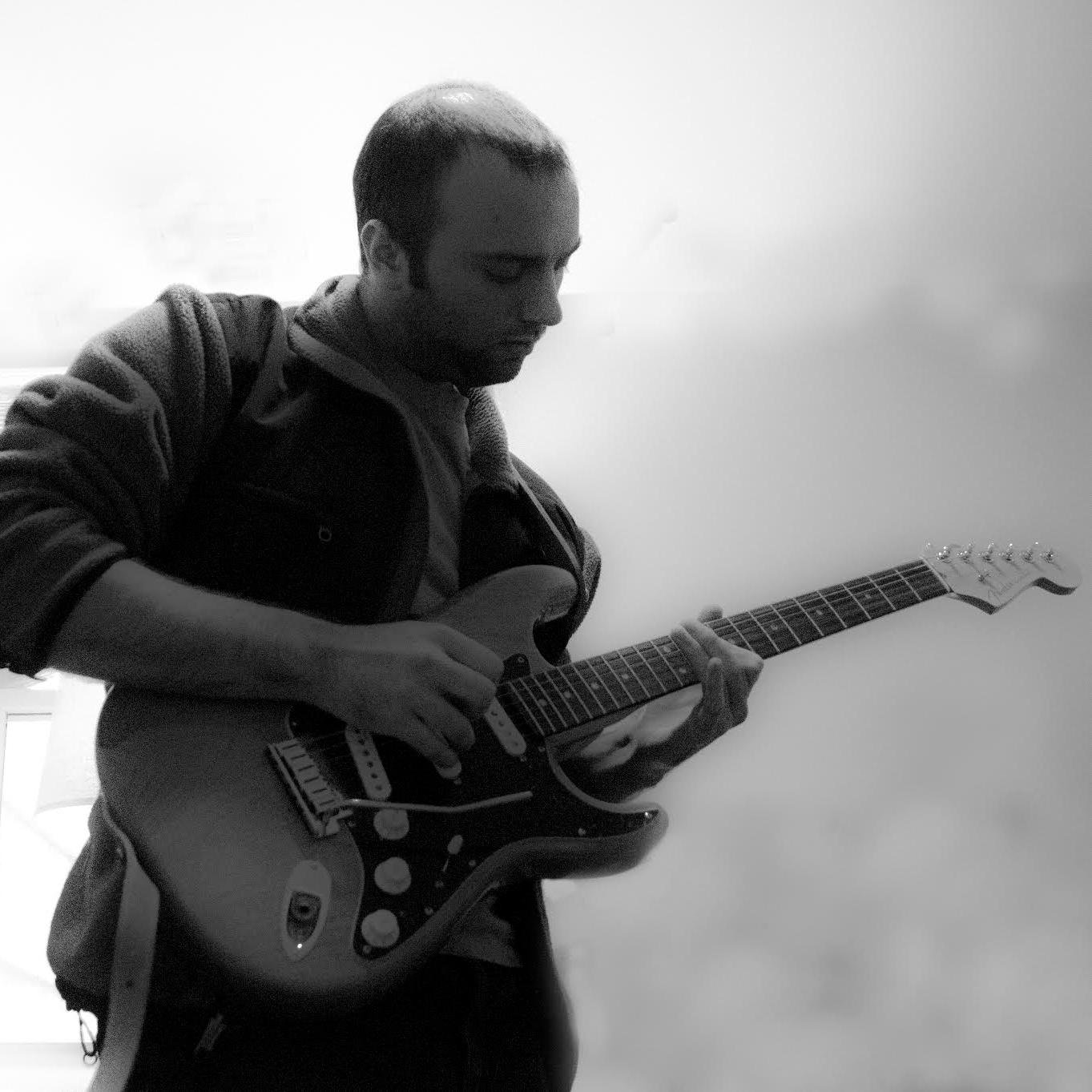 joekur's profile picture. Full-time nerd