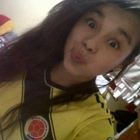 soy una minion con un mundo de muchos colores