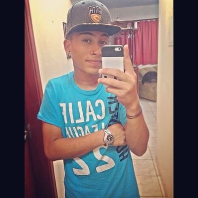 Deixa ir embora tudo o que torna a vida pesada. Abra espaço para o novo, para as oportunidades e se dê a chance de ser feliz todos os dias.