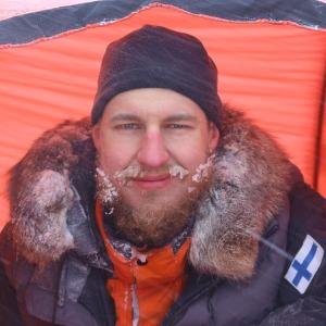 Professional wilderness guide and diehard outdoor enthusiast with a special interest for backpacking, packrafting and arctic expeditions.