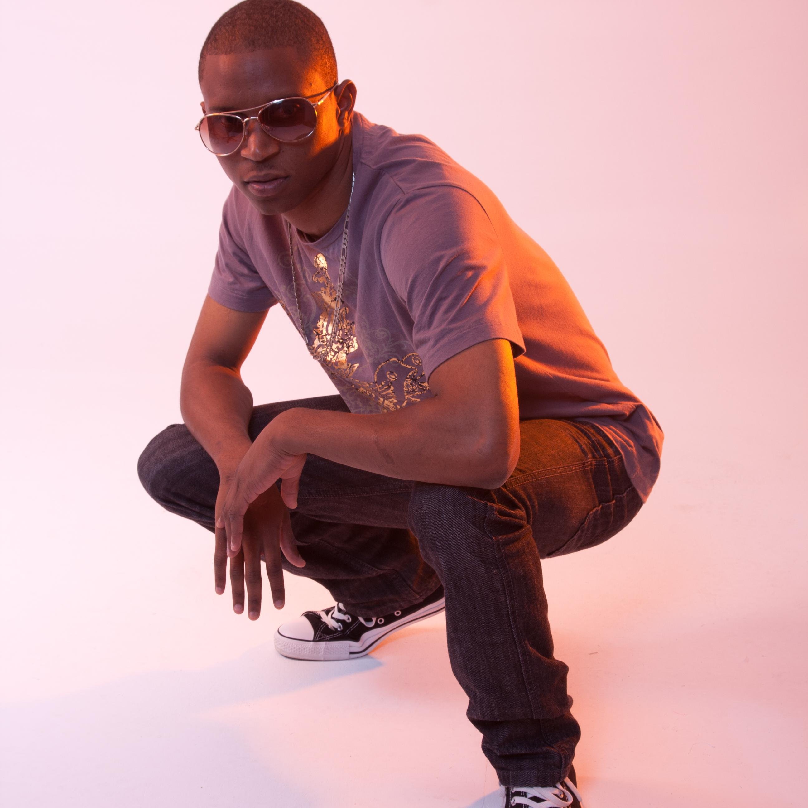 Musician,Singer,Song Writer,Entertainer for bookings contact 18683723737