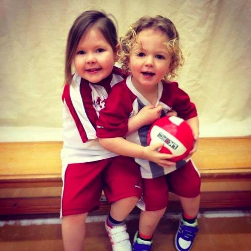 Soccer programs in Canada for kids aged 18 months-7 years old. Fundamental soccer techniques & elementary life skills in a vibrant, group play environment.