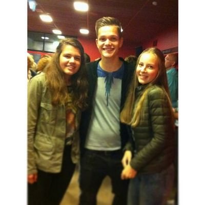 instagram: nellekepx                               maartenscollege                                                            Nils Alexander Käller
