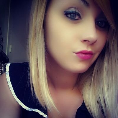 Si tu n'es pas là lors de mes combats, n'espere pas etre la lors de mes succès.   #22aout2013&12novembre2013 #Eminem #TeamShady UnfollowBack