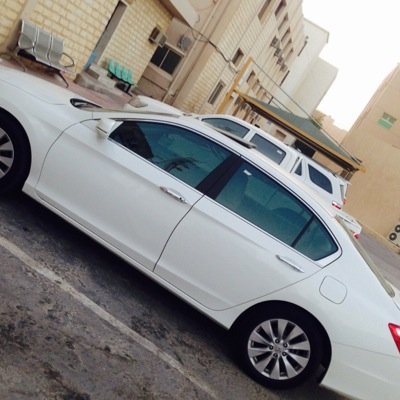 mnifsmr's profile picture. 