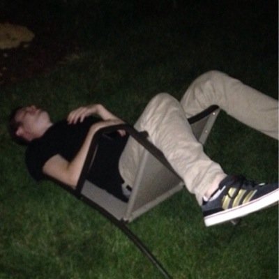 twixbent's profile picture. posted up like Patrick Ewing