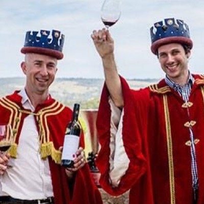 McLaren Vale based wino. Appreciator of fine jazz ballet, the frosbury flop and chucking rad skids on my pushy
