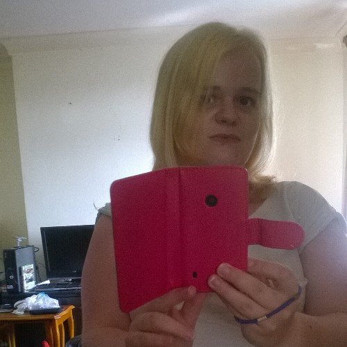Hi am Ashleigh am 23 from wales. Have a wonderful life and family