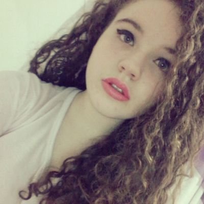 Ista : @anabeatrizconstante snap : anabeatrizjb I'm Directioner Problem??