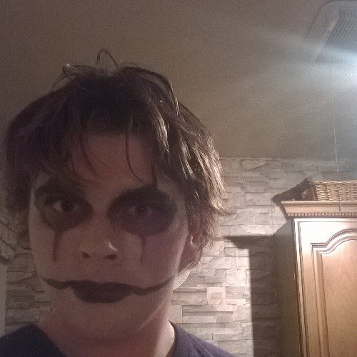 ta_mick's profile picture. Completely loves music and does nothing but listen to music and sleeps