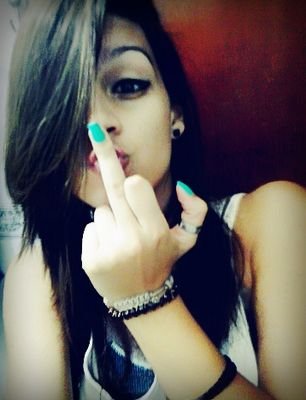 Para os erros, perdão. Para os fracassos, uma nova chance. Para os amores impossíveis, o tempo.