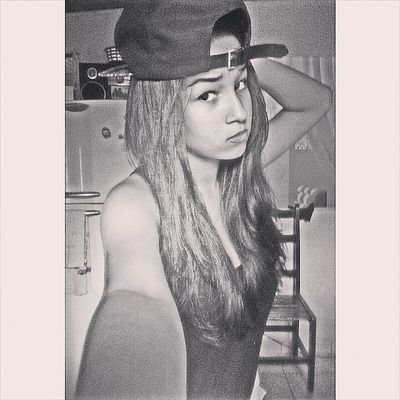 instagram : @ea_dehbys | snap : pqpdehbys | vine : Tia Rippi |  Perfeitamente imperfeita.
