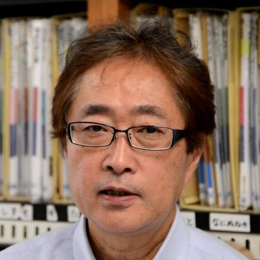 東京下町（根岸）生まれ。少年期より絵画やカメラに親しむ。現在TKプレスセンター代表、撮影職人隊隊長、商品撮影館、APA（公：日本広告写真家協会）会員、JAGDA（公：日本グラフィックデザイン協会）会員、DIGITABLE代表など
特技は学生時代からのバレーボールで競技歴も長いが現在は母校の応援が趣味
