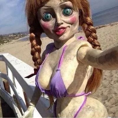 te seduzo com meu corpo, depois te mato com meu olhar