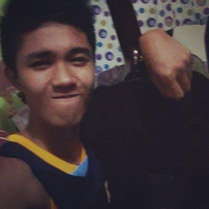 gab_fanatics's profile picture. guitar player/music lover/sweet lover/smile lang para pogi :)