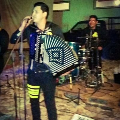 Amo mi acordeon no tomo no fumo me cae mal las niñas groseras soy muy corajudo demaciado  me encanta ir al cine