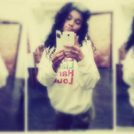 Oye¡¡¡ Me Gusta uNa Banda LLamada ONE DIRECTION, Me Encanta, Bailar, Cantar, el deporte, soy bipolar :D ♥H.J.♥ venezuela 100%