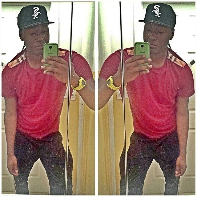 Google my swagg..twitter dezzz Nutz.born to die, built to survive fly wit me or run from me ℓ♥ع •̸Ϟ•̸ ̈́ ̈́́e or Fear •̸Ϟ•̸ ̈́ ̈́́e #Freezerburn #Aintshitfrosty