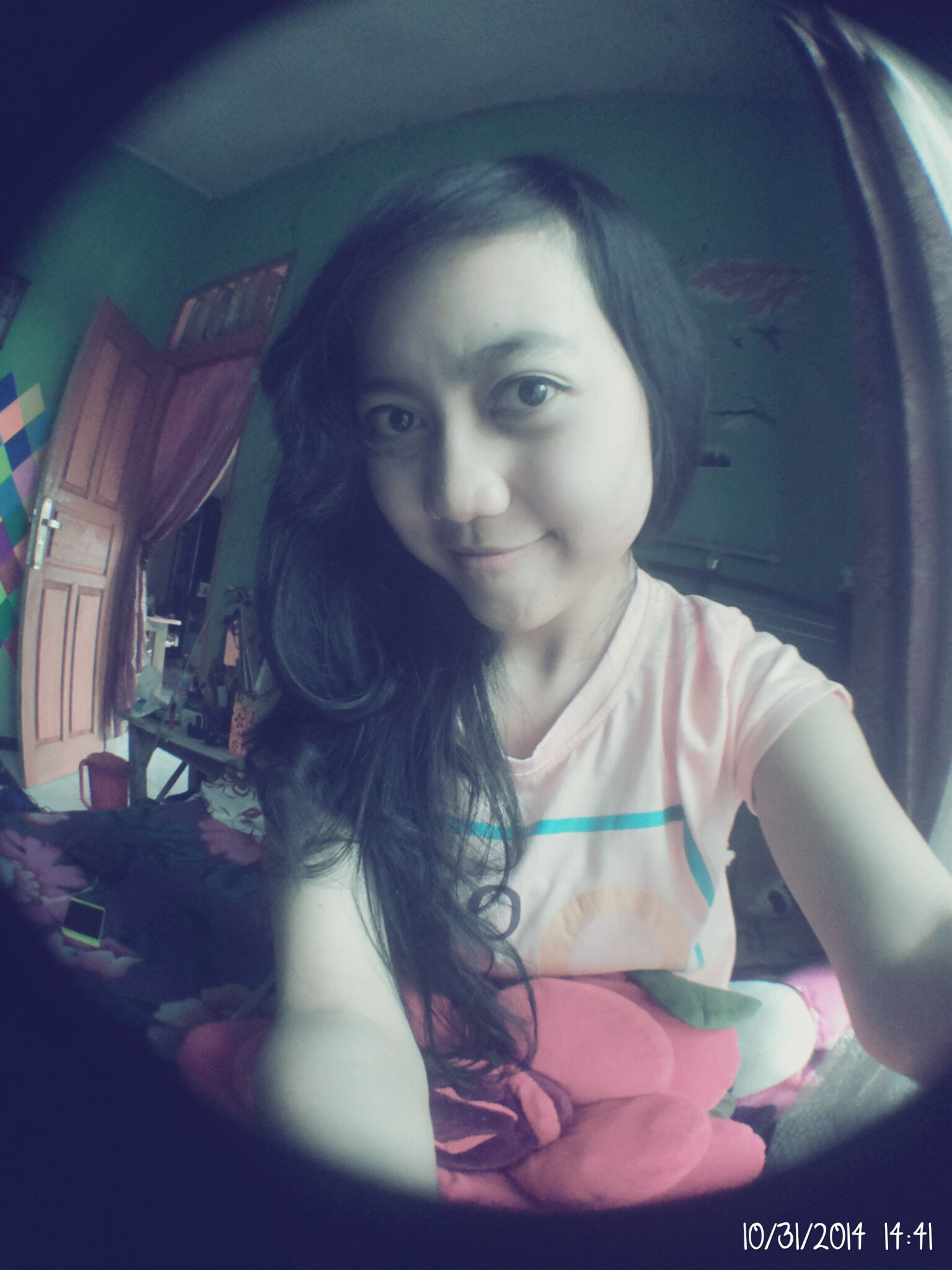 irvi_nputri6's profile picture. I wanna lead a happy life :) mypin :7EBA476D