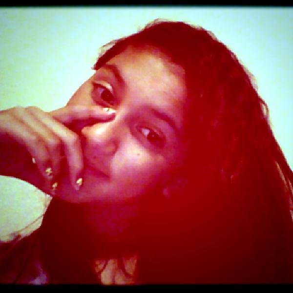 love vollyball lisining to pandora and chiling with my friend and am taken