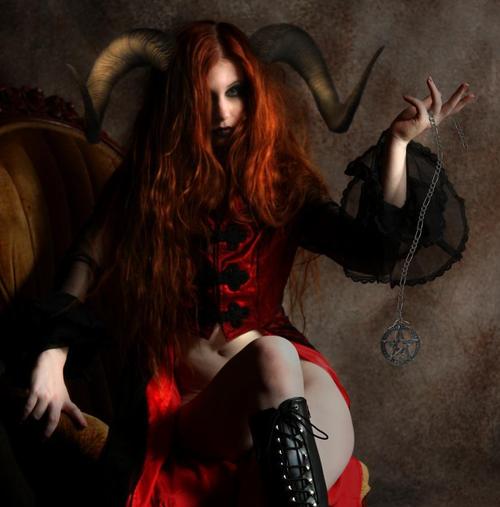 Creo_Faust's profile picture. Whether it's the finest food or pleasures of the flesh, I want it all. Indulge your glutonous side with me, darlings.