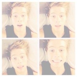 follow @ilycalumfornia ily