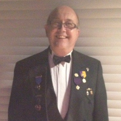 60+ years old Business owner. Wolves supporter & ST holder. All comments are mine & apologies in advance for any rude pics or comment. Business @GarageDoorShutt