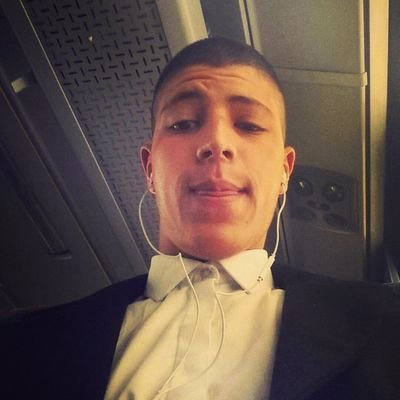 J'suis un enfant du Sahara, un descendant d'martyr Faîtes des dou'a pour moi, le jour où je vais partir
