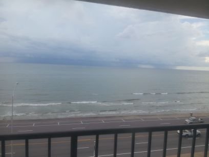 FloydThomas14's profile picture. old hippie, beach bum
4/20 friendly