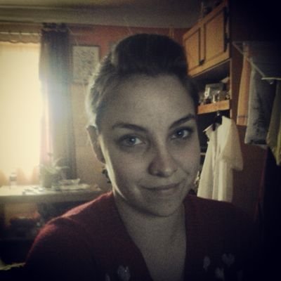 Hello I'm Andi from Hungary. I love One Direction and love @NiallOfficial @zaynmalik @Real_Liam_Payne @Louis_Tomlinson @Harry_Styles  xoxo