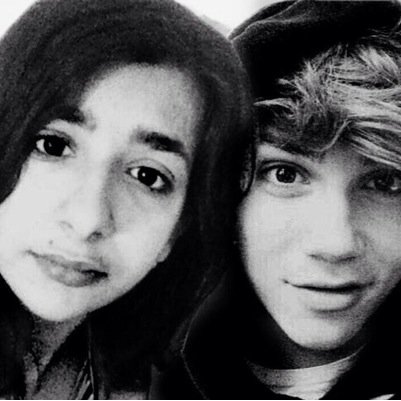 @marty_shelley are my smile @georgesxmonkey,@shxlleylxuis,@AmyThomasOffic,@Kissandsmile1D=my bae. https://t.co/uiRpnmoiIO