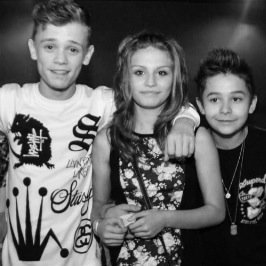 Bars and Melody are my life...Love them Met them 29th October 2014 best day of my life come to stafford again :o3 made this for u https://t.co/04YNbv5VxT
