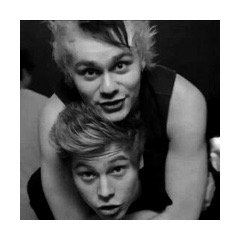 cause darling i'm a nightmare dressed like a daydream