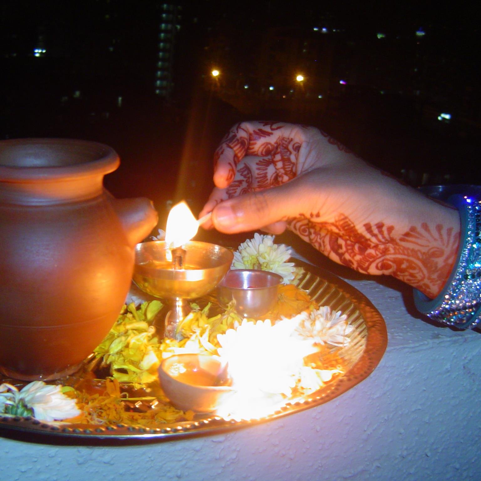 RAJ_B1996's profile picture. Still Exploring what to mention in Bio. 

RT & Likes are not endorsement of any ideology, thoughts,things & Person. 

Finally , Human,Indian, Husband,Father.