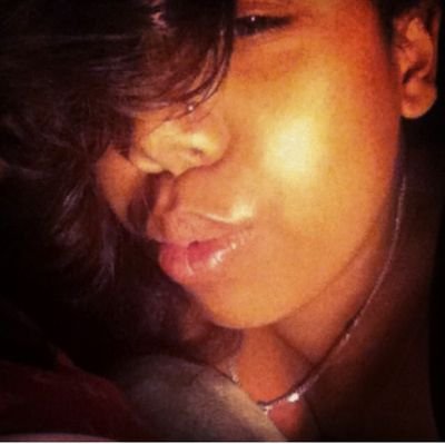 Craazy_Girl230's profile picture. #TeamPSG ⚽❤#TeamLakers#TeamNBA #TeamBball Evrybody Follow me (y)❤ #TeamBasket Plus qu'un sport, Un art de vivre !! #Number9 #Kik : Nessaa93