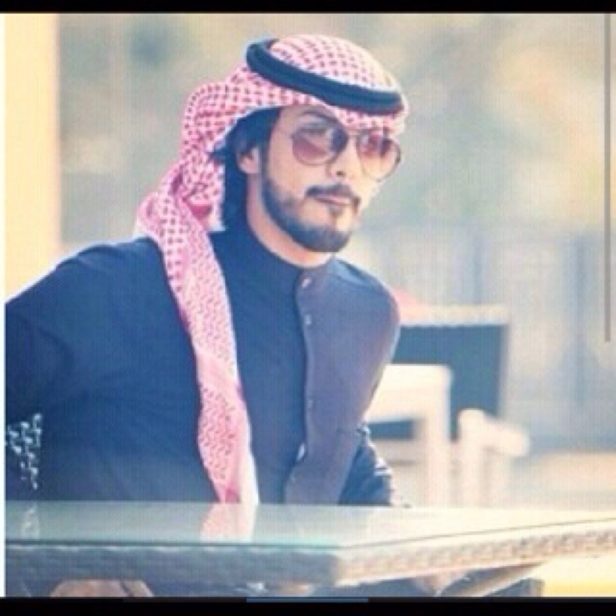 شـاعـر كـويـتـي 
٠
٠
  أن لم تستحي فافعل ماشئت 
٠
٠
  تشرفني متابعتكم