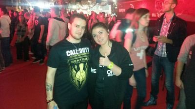 Joueur Call Of Duty , ici pour rigoler , samuser , et voir les Events