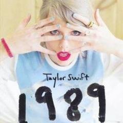 We love Taylor Swift. SO MUCH!