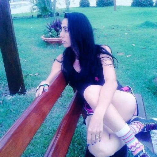 flaviagcoelho's profile picture. Nascida em Miracema To no ano 1980, formada em Artes Visuais pela UNB, apaixonda pelas tecnologias, viciada em jornalismo e  política.