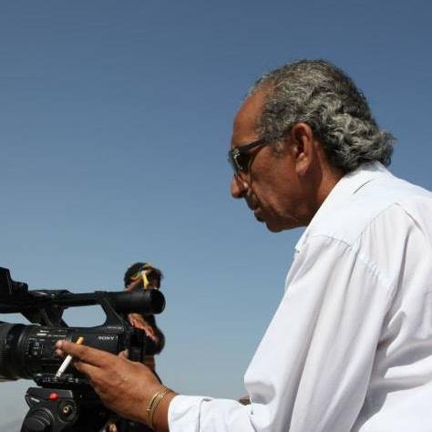 Djamel – Hacène Ait Iftene , enseignant de français de formation est venu au cinéma vers le tard , en effet il s’investit dans ce domaine vers 2006 par la créat